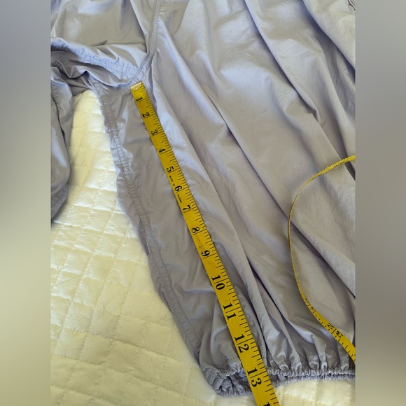 Anthropologie lavender drawstring capri shorts, size XL - Picture 5 of 12